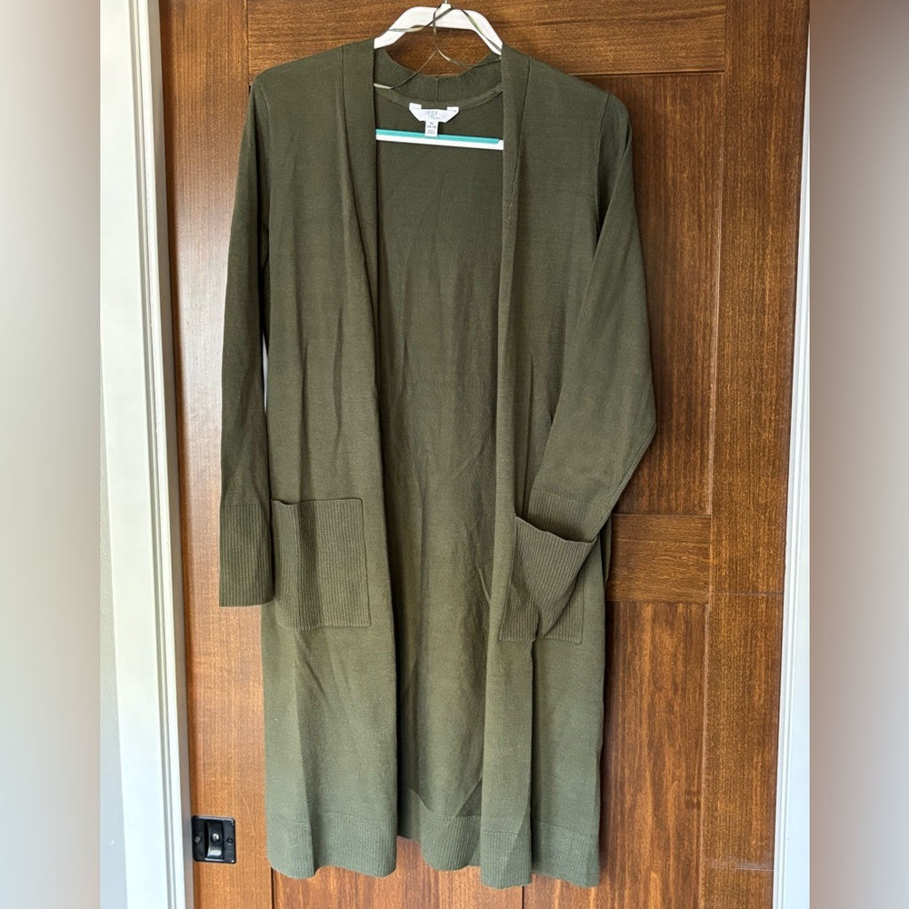 🌲 Time and Tru Forest Green long open cardigan with pockets. Women’s size XL.🌲
